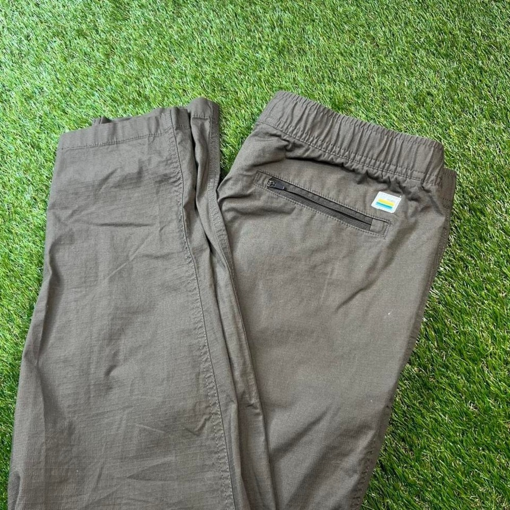Vuori Pants Mens Large Green Technical Climber Performance Stretch Woven V442 - Picture 2 of 5